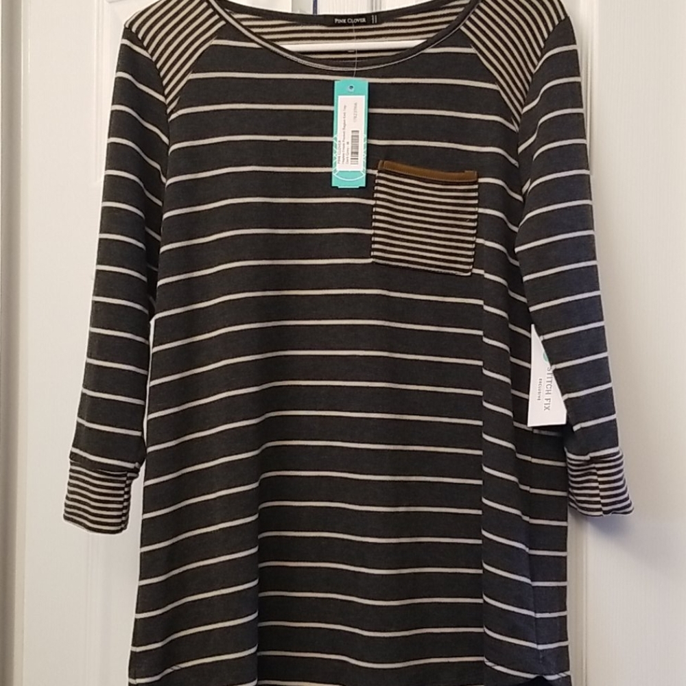 Pink Clover front pocket raglan dark gray stripes